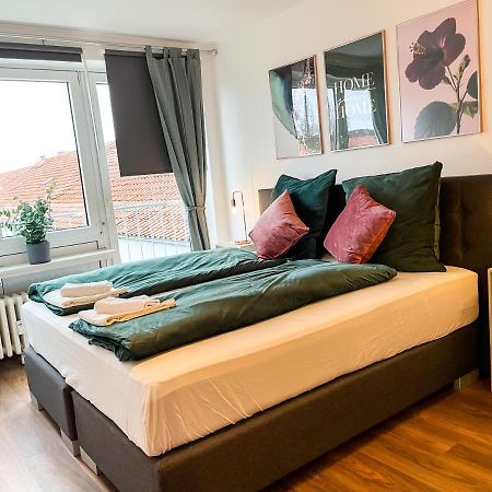 Apartment Fuer 3 Gaeste Kostenlose Parkplaetze Und Lift Hannover Dış mekan fotoğraf