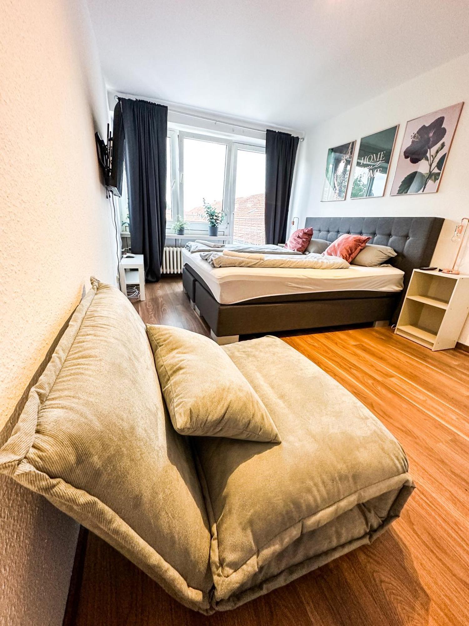 Apartment Fuer 3 Gaeste Kostenlose Parkplaetze Und Lift Hannover Dış mekan fotoğraf